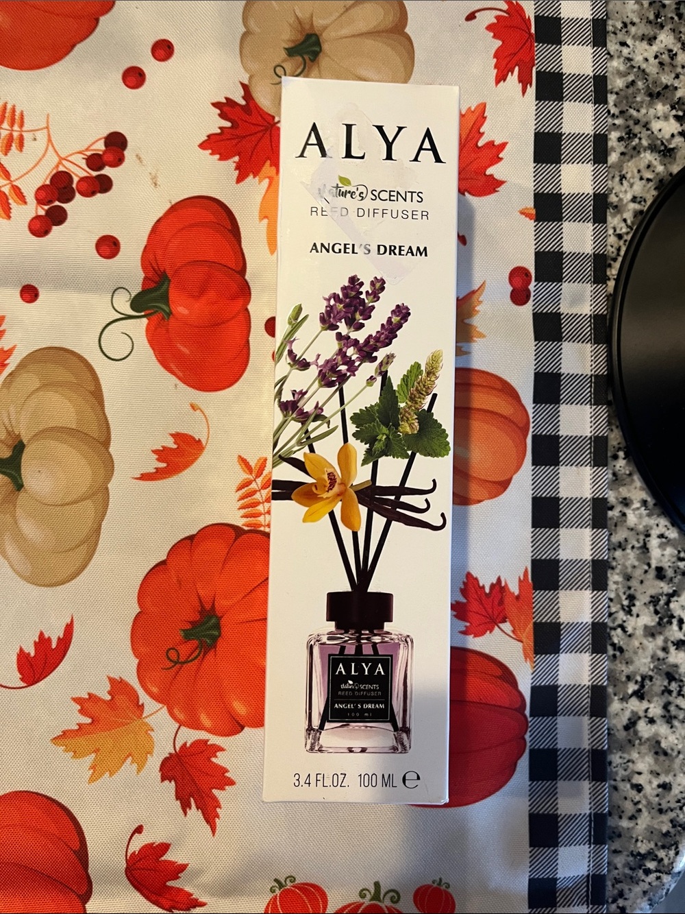 Alya Angel's Dream Reed Diffuser — White & Purple Accents